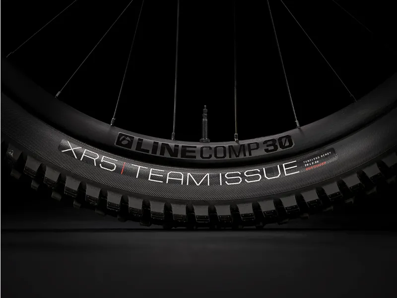 Trek Rail 7 Deore/XT Full Suspension Electric Mountain Bike 2025 in Prismatic-9